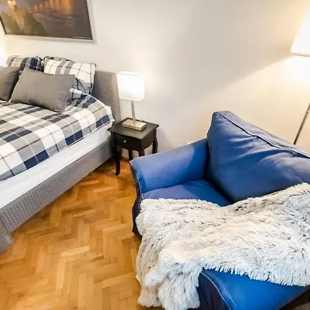 公寓 Perfectly Located, Renewed And Cozy